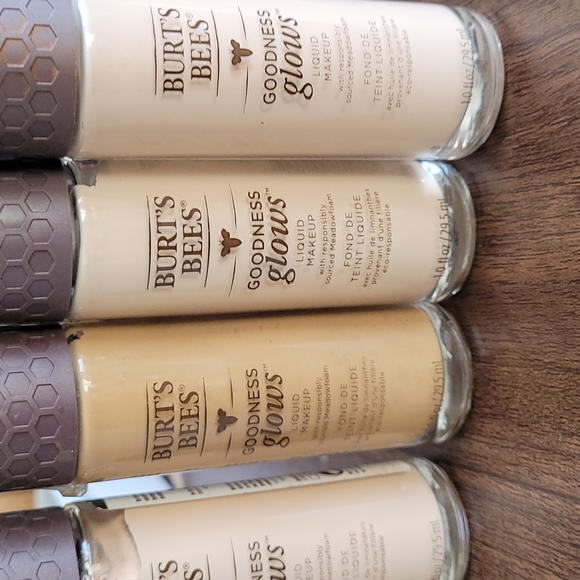 Burt's bees goodness glows - Picture 3 of 4